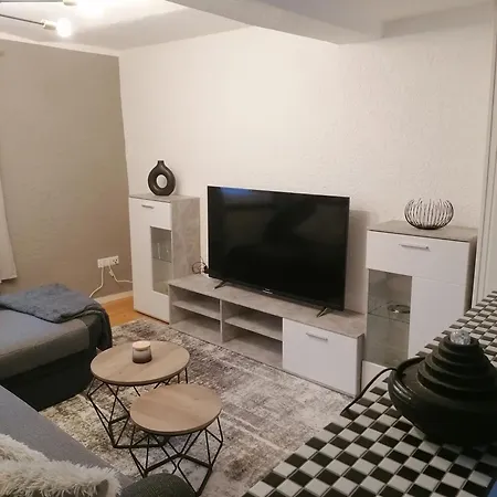 Weber Apartment *